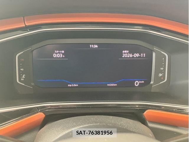 VolksWagen T-CROSS 2021-04 8832523-6