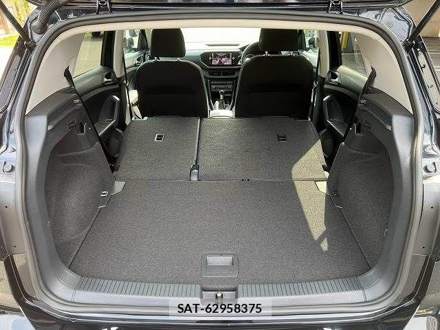 VolksWagen T-CROSS 2020-03 8872410-12