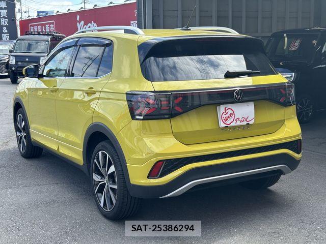 VolksWagen T-CROSS 2025-04 8882996-9