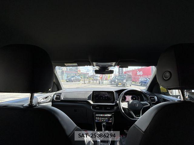 VolksWagen T-CROSS 2025-04 8882996-11