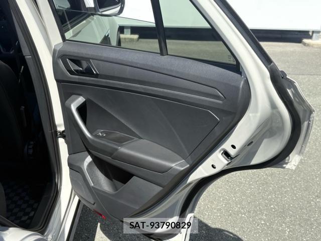 VolksWagen T-ROC 2025-03 1476863-19