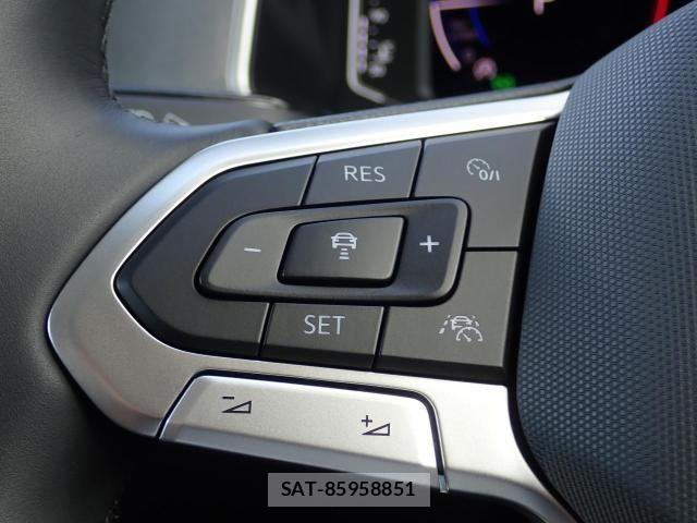 VolksWagen T-ROC 2025-03 1476864-16