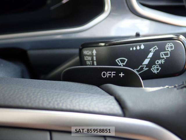 VolksWagen T-ROC 2025-03 1476864-18