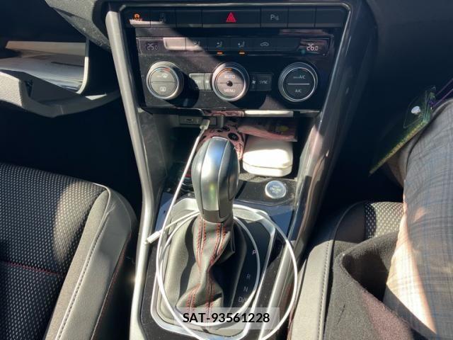 VolksWagen T-ROC 2021-08 3391539-23