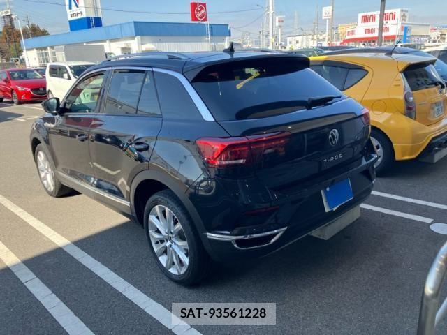 VolksWagen T-ROC 2021-08 3391539-3