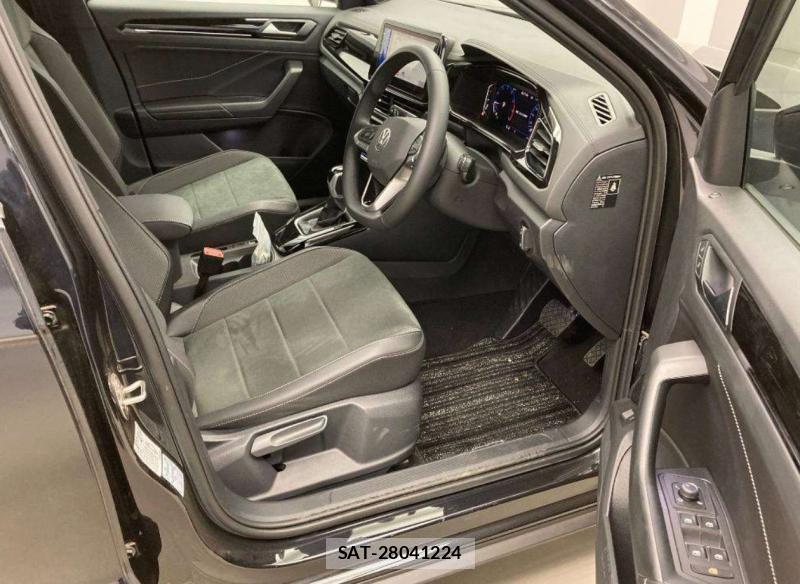 VolksWagen T-ROC 2024-04 4292560-2