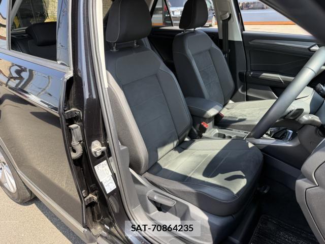 VolksWagen T-ROC 2023-03 5882894-10