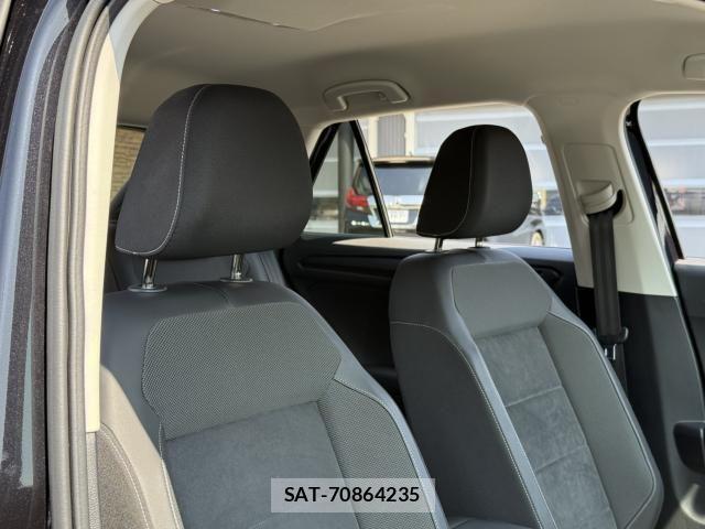 VolksWagen T-ROC 2023-03 5882894-13