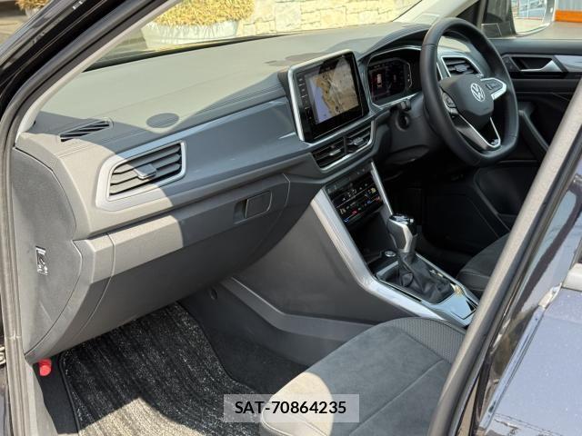 VolksWagen T-ROC 2023-03 5882894-27