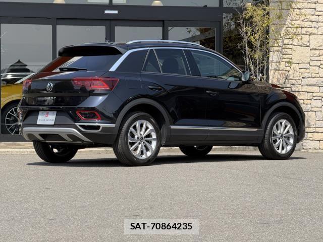 VolksWagen T-ROC 2023-03 5882894-2