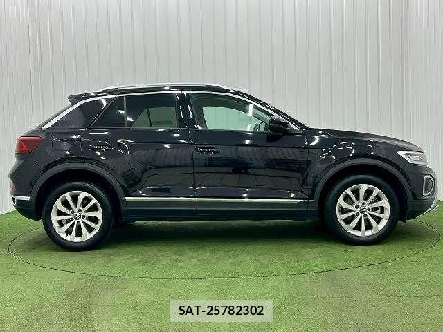 VolksWagen T-ROC 2023-06 6221250-14