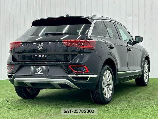 VolksWagen T-ROC 2023-06 6221250-15