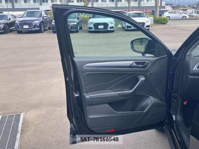 VolksWagen T-ROC 2025-03 6248424-13