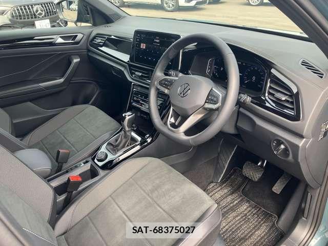 VolksWagen T-ROC 2025-09 6504910-11