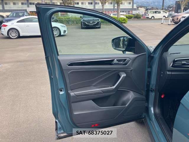 VolksWagen T-ROC 2025-09 6504910-13