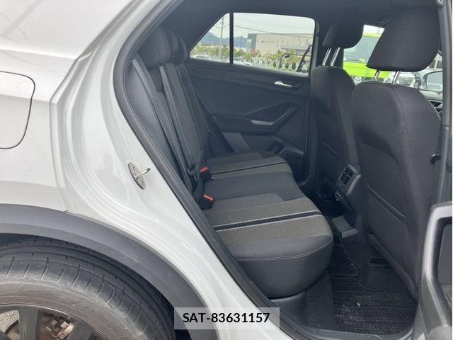 VolksWagen T-ROC 2022-02 6504914-12
