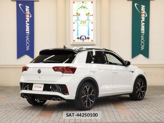 VolksWagen T-ROC 2022-09 6674161-2