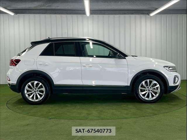 VolksWagen T-ROC 2023-09 6674162-14