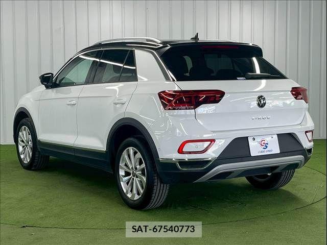 VolksWagen T-ROC 2023-09 6674162-16