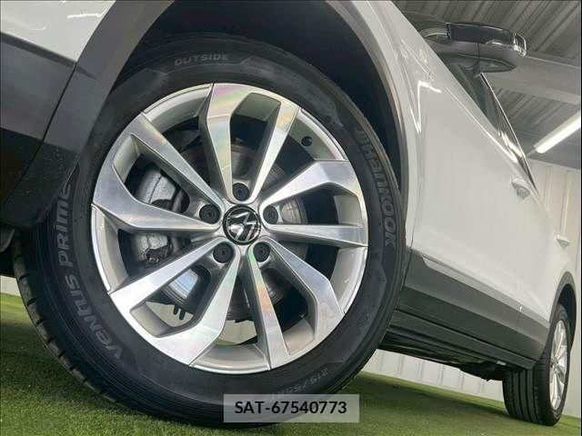 VolksWagen T-ROC 2023-09 6674162-18