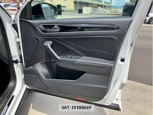 VolksWagen T-ROC 2025-09 6818044-13
