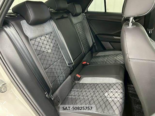 VolksWagen T-ROC 2022-09 6818045-9