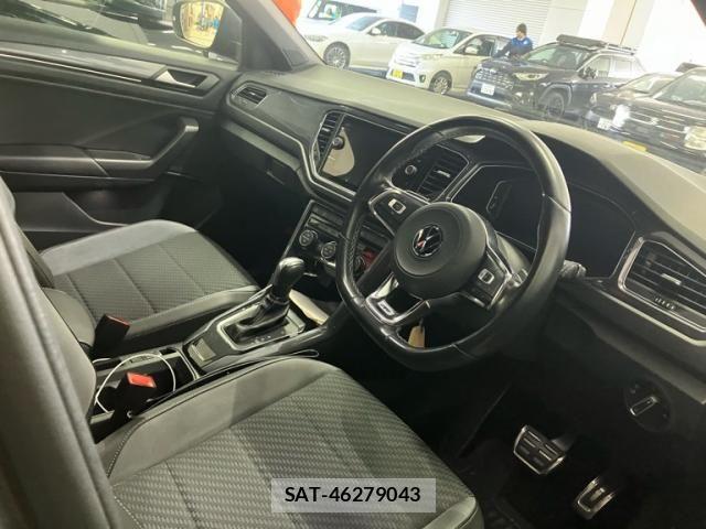 VolksWagen T-ROC 2021-05 6915436-10
