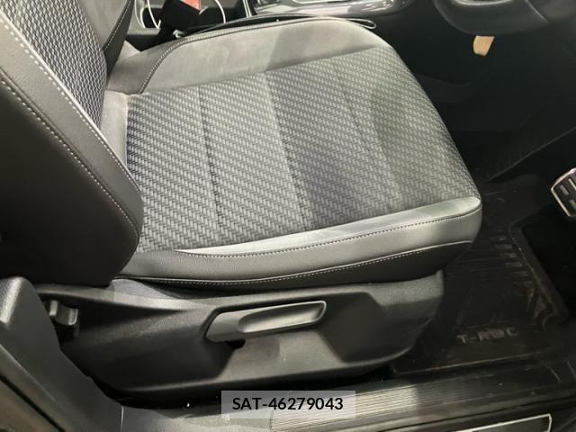 VolksWagen T-ROC 2021-05 6915436-11