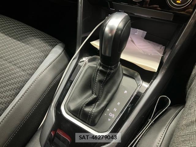 VolksWagen T-ROC 2021-05 6915436-16