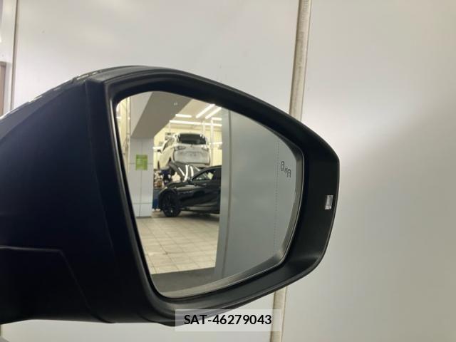 VolksWagen T-ROC 2021-05 6915436-18