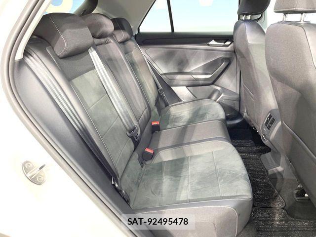 VolksWagen T-ROC 2023-03 6915438-12