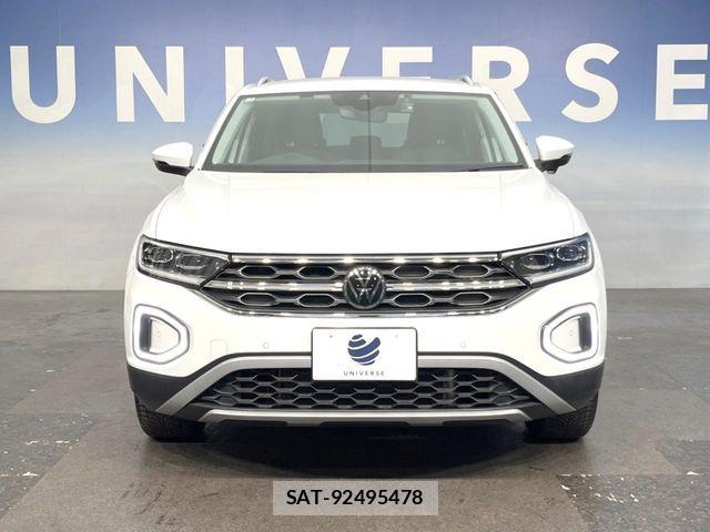 VolksWagen T-ROC 2023-03 6915438-14