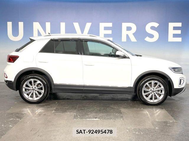 VolksWagen T-ROC 2023-03 6915438-17