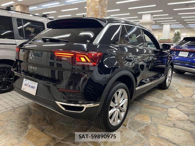 VolksWagen T-ROC 2022-02 6999190-10