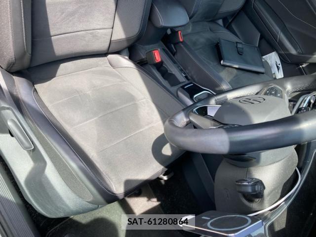 VolksWagen T-ROC 2022-07 7061403-11