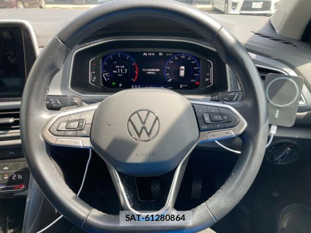 VolksWagen T-ROC 2022-07 7061403-16
