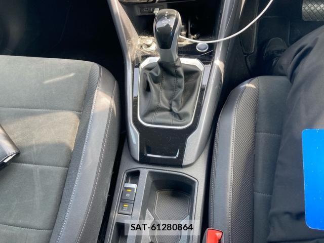 VolksWagen T-ROC 2022-07 7061403-20