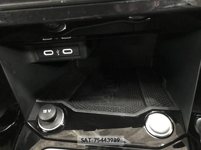VolksWagen T-ROC 2023-11 7061404-16