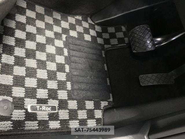VolksWagen T-ROC 2023-11 7061404-23