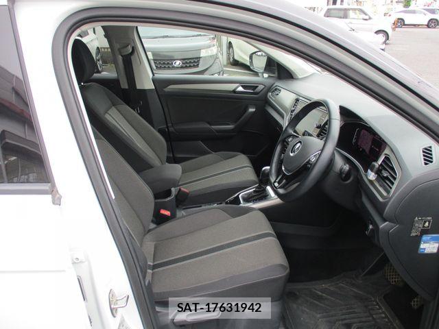 VolksWagen T-ROC 2021-05 7061402-11
