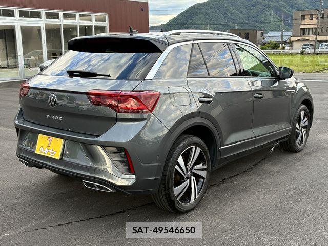 VolksWagen T-ROC 2023-02 7061401-8