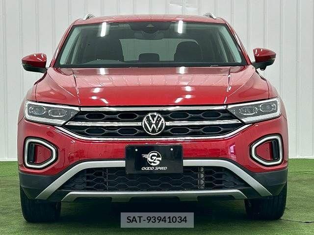 VolksWagen T-ROC 2022-10 7227177-11