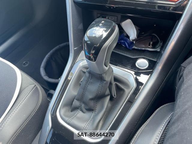 VolksWagen T-ROC 2023-06 7227181-19