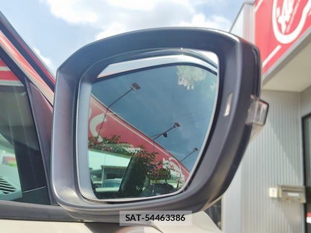 VolksWagen T-ROC 2023-06 7227178-11