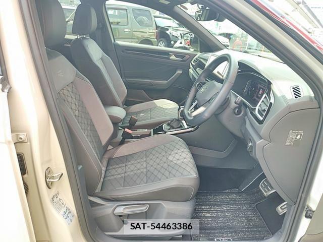 VolksWagen T-ROC 2023-06 7227178-18