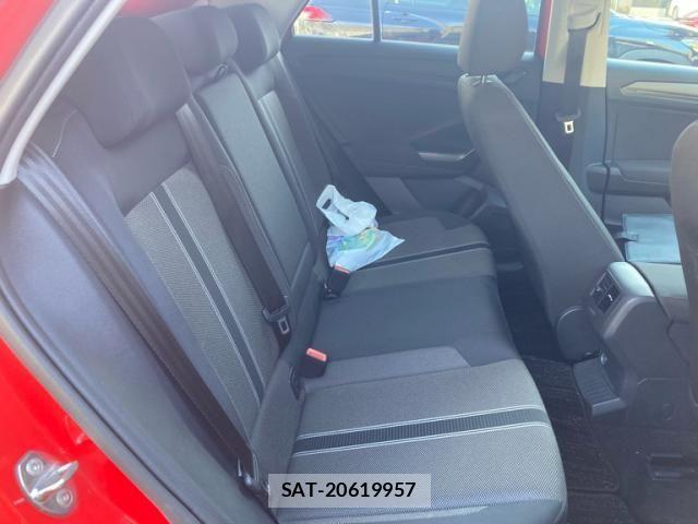 VolksWagen T-ROC 2020-12 7331237-11