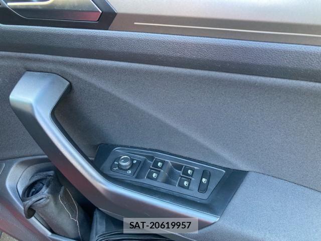 VolksWagen T-ROC 2020-12 7331237-12