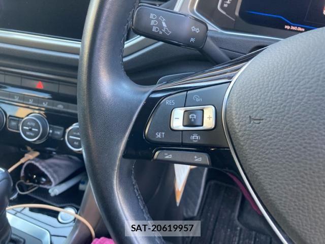 VolksWagen T-ROC 2020-12 7331237-14