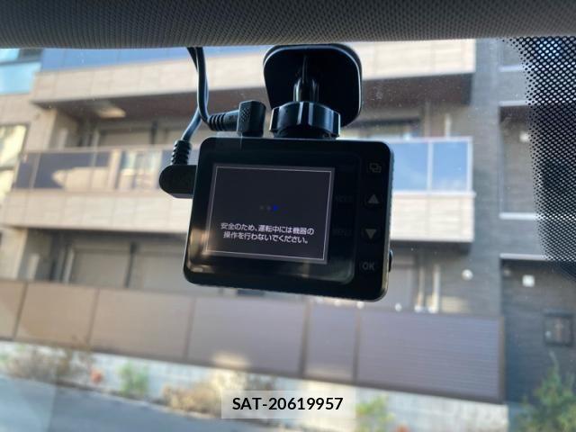 VolksWagen T-ROC 2020-12 7331237-24