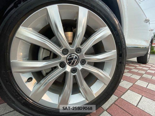 VolksWagen T-ROC 2021-08 7360506-12